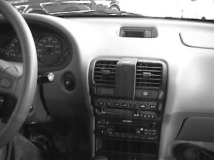 Brodit ProClip 852273 voor Acura Integra 1993-2001 en Honda Integra 1998-2003 - installatiepositie