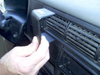 Brodit ProClip 852296 voor Volkswagen T4 Transporter/Pickup 1996-2002 en Volkswagen Caravelle 1996-2003 - montagepositie op dashboard