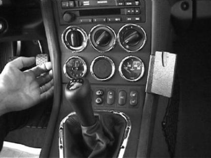 Brodit ProClip 852303 voor BMW Z3 1996-2002 - detail van dashboardmontage