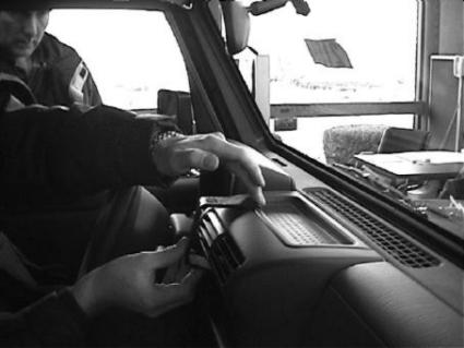Brodit ProClip 852382 voor Jeep Wrangler 1997-2002 en Jeep Sahara 1997-2002 - detail van dashboardmontage
