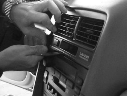 Brodit ProClip 852385 voor Lexus ES Series 1997-2001 - detail van dashboardmontage