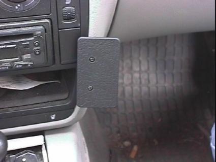 Brodit ProClip 852404 voor Volkswagen Passat 1998-2005 en Volkswagen Passat 1997-2005 - installatiepositie