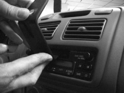 Brodit ProClip 852538 voor Toyota Corolla 1998-2002 - ProClip geplaatst in het voertuig