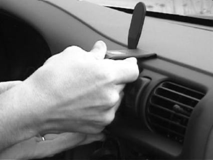 Brodit ProClip 852551 voor Honda Passport 1998-2002, Isuzu Rodeo Sport 2001-2002 e.a. - detail van dashboardmontage