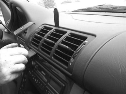 Brodit ProClip 852563 voor Mercedes Benz M-Class/ML 1998-2004 - ProClip geplaatst in het voertuig