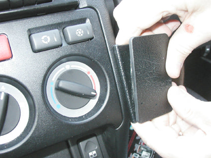 Brodit ProClip 852628 voor Land Rover Freelander 1998-2003 en Land Rover Freelander 2002-2003 - ProClip geplaatst in het voertuig
