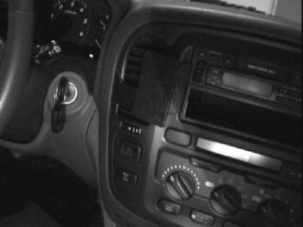 Brodit ProClip 852643 voor Toyota LandCruiser 100 1998-2001 en Toyota LandCruiser 1999-2002 - detail van dashboardmontage