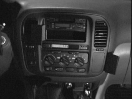 Brodit ProClip 852644 voor Toyota LandCruiser 100 1998-2001 en Toyota LandCruiser 1999-2002 - installatiepositie