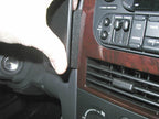 Brodit ProClip 852650 voor Jeep Grand Cherokee 1999-2004 - detail van dashboardmontage