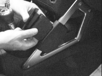 Brodit ProClip 852676 voor Audi TT 2000-2007 en Audi TT 1999-2006 - montagepositie op dashboard