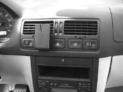 Brodit ProClip 852692 voor Volkswagen Jetta Wagon 2002-2004 en Volkswagen Bora 1999-2005 - installatiepositie