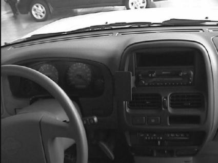 Brodit ProClip 852751 voor Nissan Navara 2000-2005 en Nissan King Cab 2000-2006 - installatiepositie