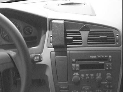 Brodit ProClip 852777 voor Volvo XC70 2000-2007, Volvo V70 N 2000-2008 en Volvo S60 2000-2010 - installatiepositie
