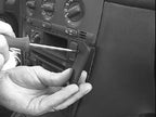 Brodit ProClip 852793 voor Volvo V40 1996-2000 en Volvo S40 1996-2000 - detail van dashboardmontage