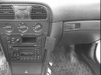 Brodit ProClip 852793 voor Volvo V40 1996-2000 en Volvo S40 1996-2000 - installatiepositie
