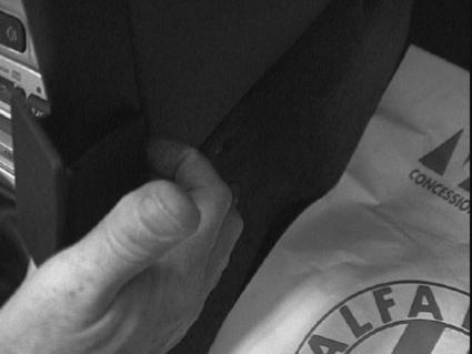 Brodit ProClip 852821 voor Alfa Romeo Spider/GTV 1998-2005 - detail van dashboardmontage