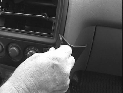 Brodit ProClip 852827 voor Honda CR-V 1997-2001 - montagepositie op dashboard