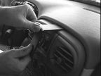 Brodit ProClip 852829 voor Chrysler PT Cruiser 2000-2005 - detail van dashboardmontage