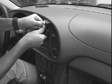 Brodit ProClip 852830 voor Saab 9-3 1998-2002 - ProClip geplaatst in het voertuig