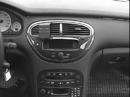 Brodit ProClip 852849 voor Peugeot 607 2001-2009 - installatiepositie