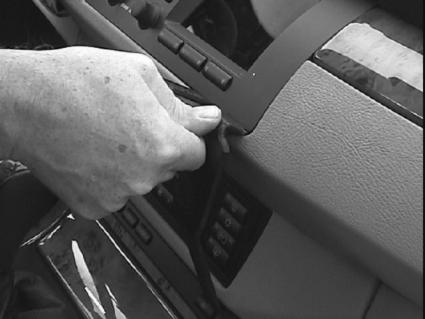 Brodit ProClip 852854 voor BMW X5 2000-2006 - detail van dashboardmontage