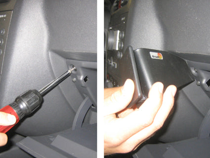 Brodit ProClip 852856 voor Opel Tigra TT 2005-2009, Opel Corsa 2001-2006 en Opel Combo 2002-2011 - montagepositie op dashboard