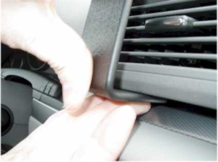 Brodit ProClip 852870 voor Audi S4 Sedan 2001-2007, Audi S4 Avant 2002-2007 e.a. - detail van dashboardmontage