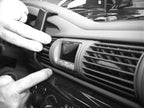 Brodit ProClip 852896 voor Chrysler Stratus 2001-2007, Chrysler Sebring Sedan 2001-2006 e.a. - ProClip geplaatst in het voertuig