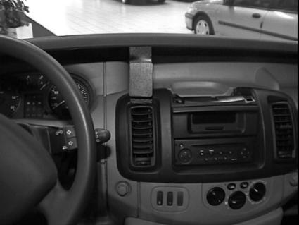 Brodit ProClip 852936 voor Nissan Primastar 2002-2010, Opel Vivaro 2002-2010 en Renault Trafic 2002-2010 - installatiepositie