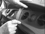 Brodit ProClip 852939 voor Daihatsu YRV 2001-2007 - detail van dashboardmontage