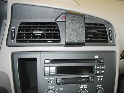 Brodit ProClip 852982 voor Volvo XC70 2000-2007, Volvo V70 N 2000-2008 en Volvo S60 2000-2010 - installatiepositie