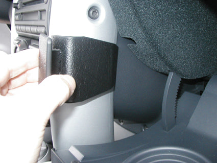 Brodit ProClip 853013 voor Mini Cooper Convertible 2001-2007 en Mini Cooper 2001-2006 - montagepositie op dashboard