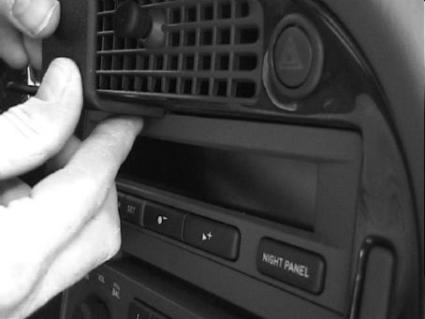 Brodit ProClip 853040 voor Saab 9-5 1998-2005 - ProClip geplaatst in het voertuig
