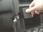 Brodit ProClip 853058 voor Honda CR-V 2002-2006 - detail van dashboardmontage