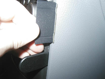 Brodit ProClip 853082 voor Mazda 6 2003-2004 en Mazda 6 2002-2007 - ProClip geplaatst in het voertuig