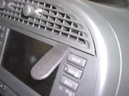 Brodit ProClip 853087 voor Saab 9-3 2003-2006 - montagepositie op dashboard