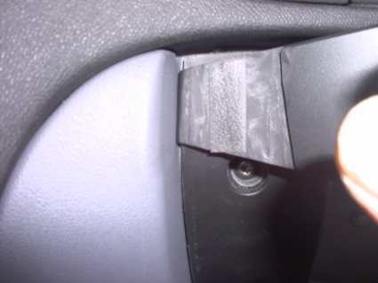 Brodit ProClip 853088 voor Saab 9-3 2003-2006 - montagepositie op dashboard