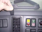 Brodit ProClip 853136 voor Volvo NH series 2003-2007, Volvo FM series 2003-2007 en Volvo FH series 2003-2007 - montagepositie op dashboard