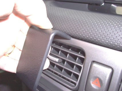 Brodit ProClip 853137 voor Subaru Forester 2003-2007 - ProClip geplaatst in het voertuig