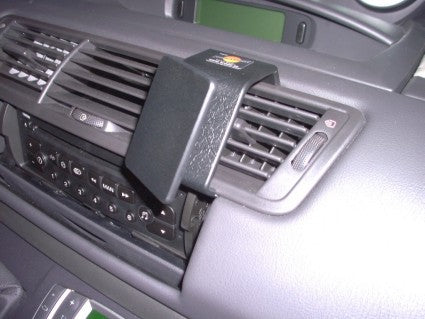 Brodit ProClip 853155 voor Citroen C8 2002-2011, Fiat Ulysse II 2002-2011 e.a. - detail van dashboardmontage