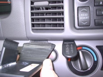 Brodit ProClip 853170 voor Toyota Camry 2002-2006 - montagepositie op dashboard