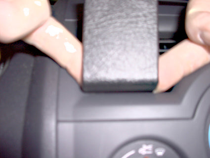 Brodit ProClip 853181 voor Renault Mégane II 2003-2009 - detail van dashboardmontage