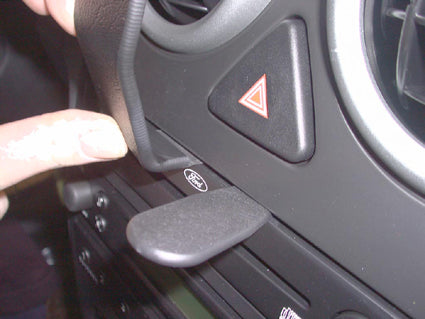 Brodit ProClip 853192 voor Ford Fusion 2003-2005 - montagepositie op dashboard