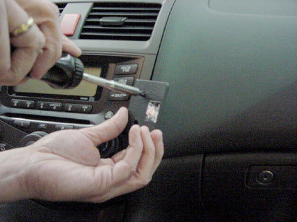 Brodit ProClip 853200 voor Honda Accord 2003-2007 - detail van dashboardmontage