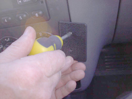Brodit ProClip 853205 voor Ford Transit Connect 2003-2009 en Ford Tourneo Connect 2003-2009 - detail van dashboardmontage
