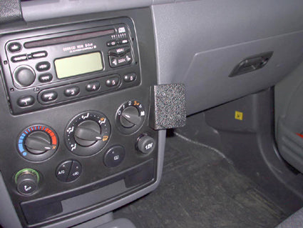 Brodit ProClip 853205 voor Ford Transit Connect 2003-2009 en Ford Tourneo Connect 2003-2009 - installatiepositie