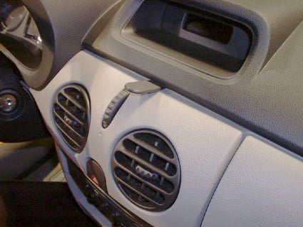 Brodit ProClip 853215 voor Nissan Kubistar 2004-2009 en Renault Kangoo 2003-2007 - montagepositie op dashboard