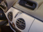 Brodit ProClip 853215 voor Nissan Kubistar 2004-2009 en Renault Kangoo 2003-2007 - montagepositie op dashboard