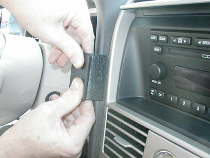 Brodit ProClip 853218 voor Lincoln Aviator 2003-2009 - montagepositie op dashboard