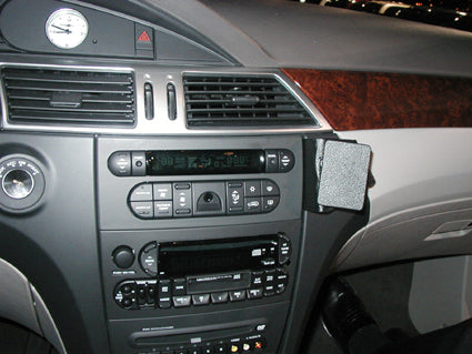 Brodit ProClip 853226 voor Chrysler Pacifica 2004-2009 - installatiepositie
